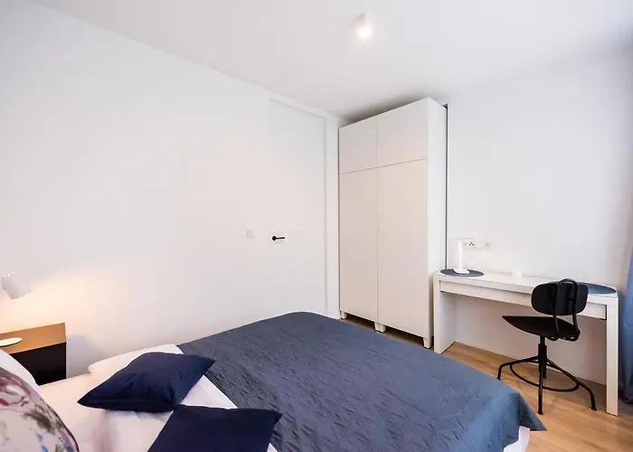 Park Promenada Indigo Apartment